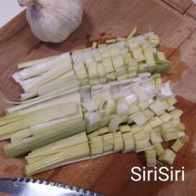 Valkosipuli ja purjo