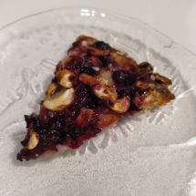 Blackcurrant-nut cookies - dark rom