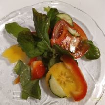 Salaatti Calvados-ripauksella