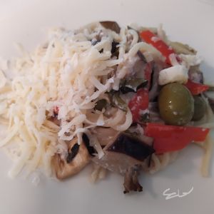 Jauheliha-munakoisopasta