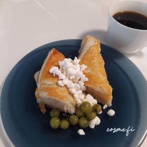 Green currants - Leafy vegetable margarine-based dough