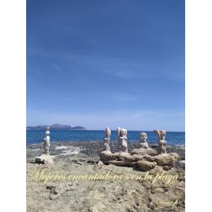 Tarjeta A - Mujeres encantadoras en la playa